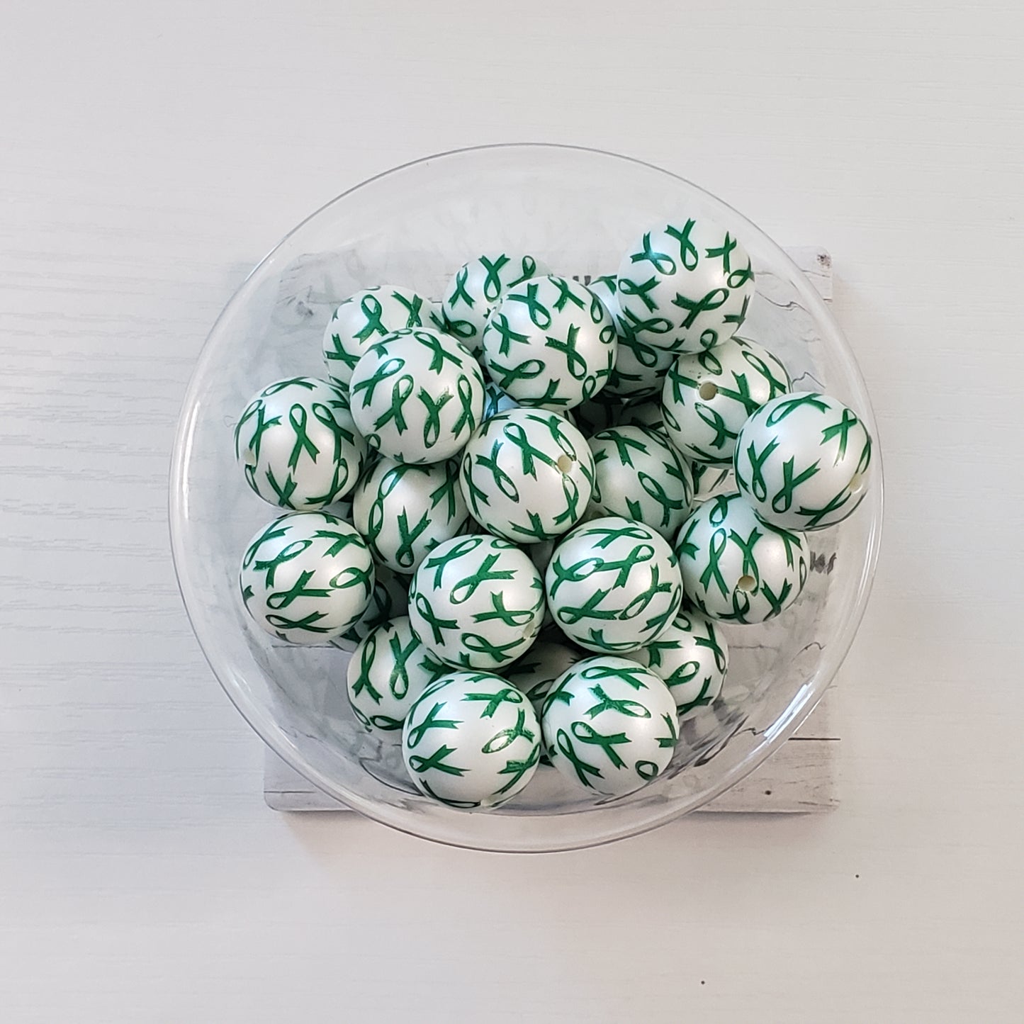Acrylic 20mm Printed Green Ribbon Bead 10 Count A75