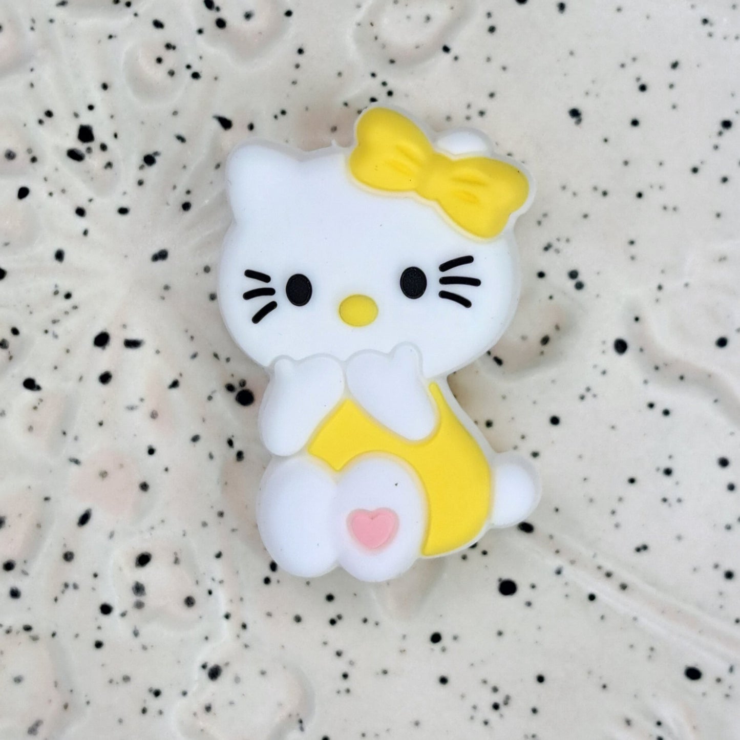 VIPCartoonAnimeHelloKitty Yellow Silicone Focal 0497