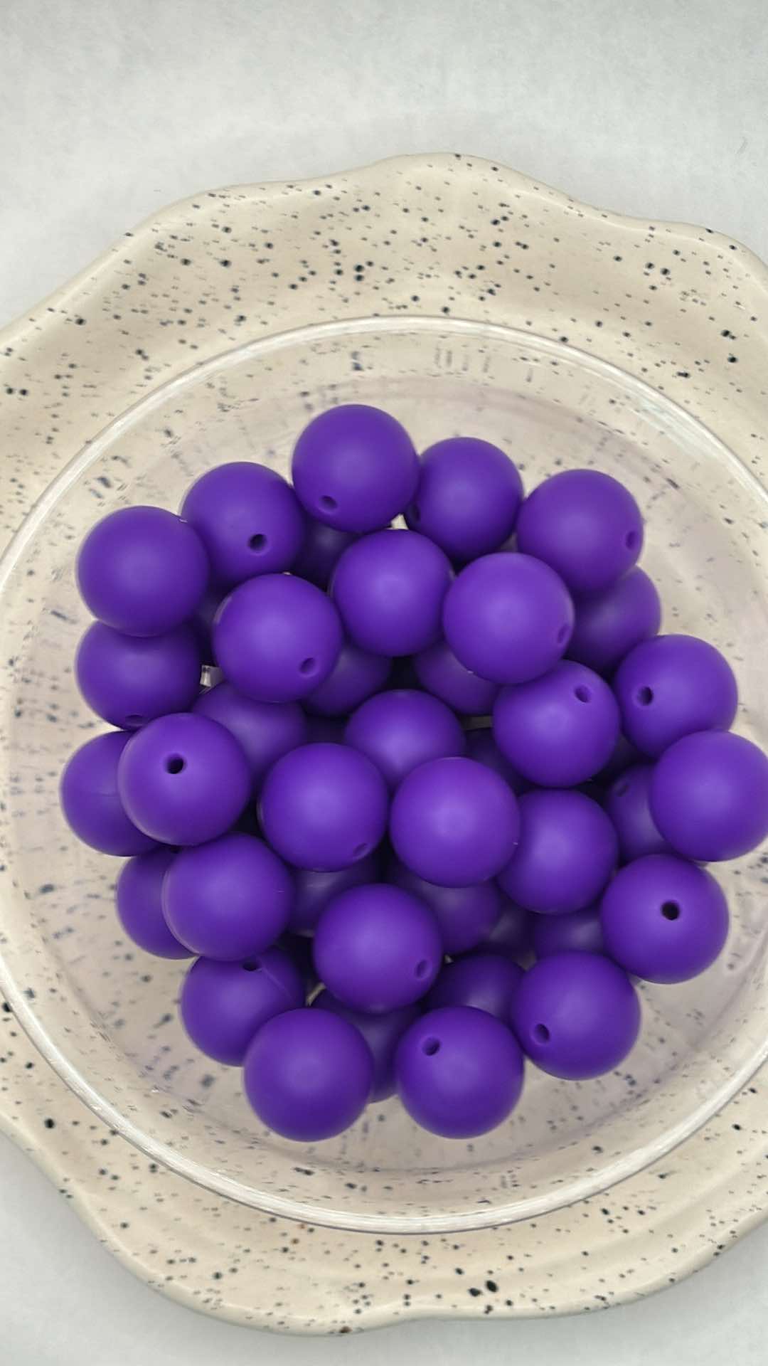 15mm Solid Classic Purple Silicone Bead Z6 - 10 count