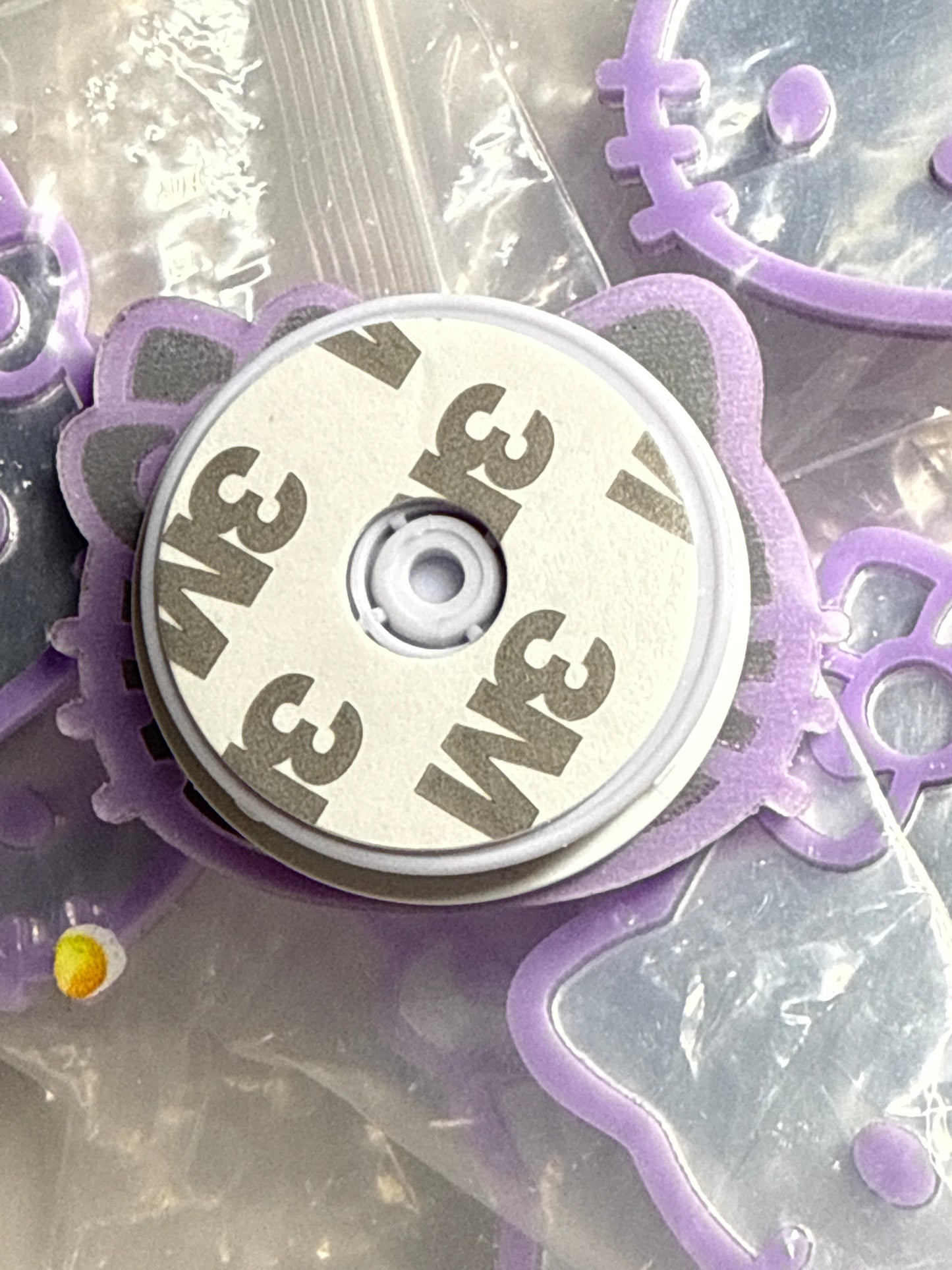 PublicHelloKitty Purple Mirrored Phone Grip