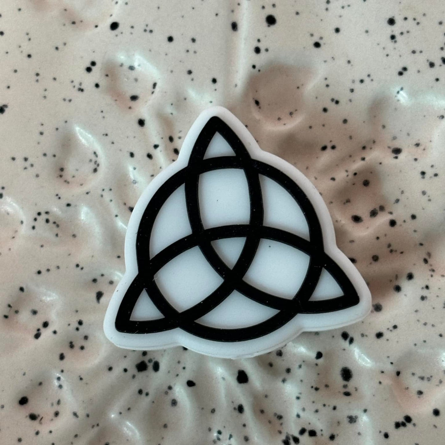 Faith - Celtic Knot Silicone Focal 0456