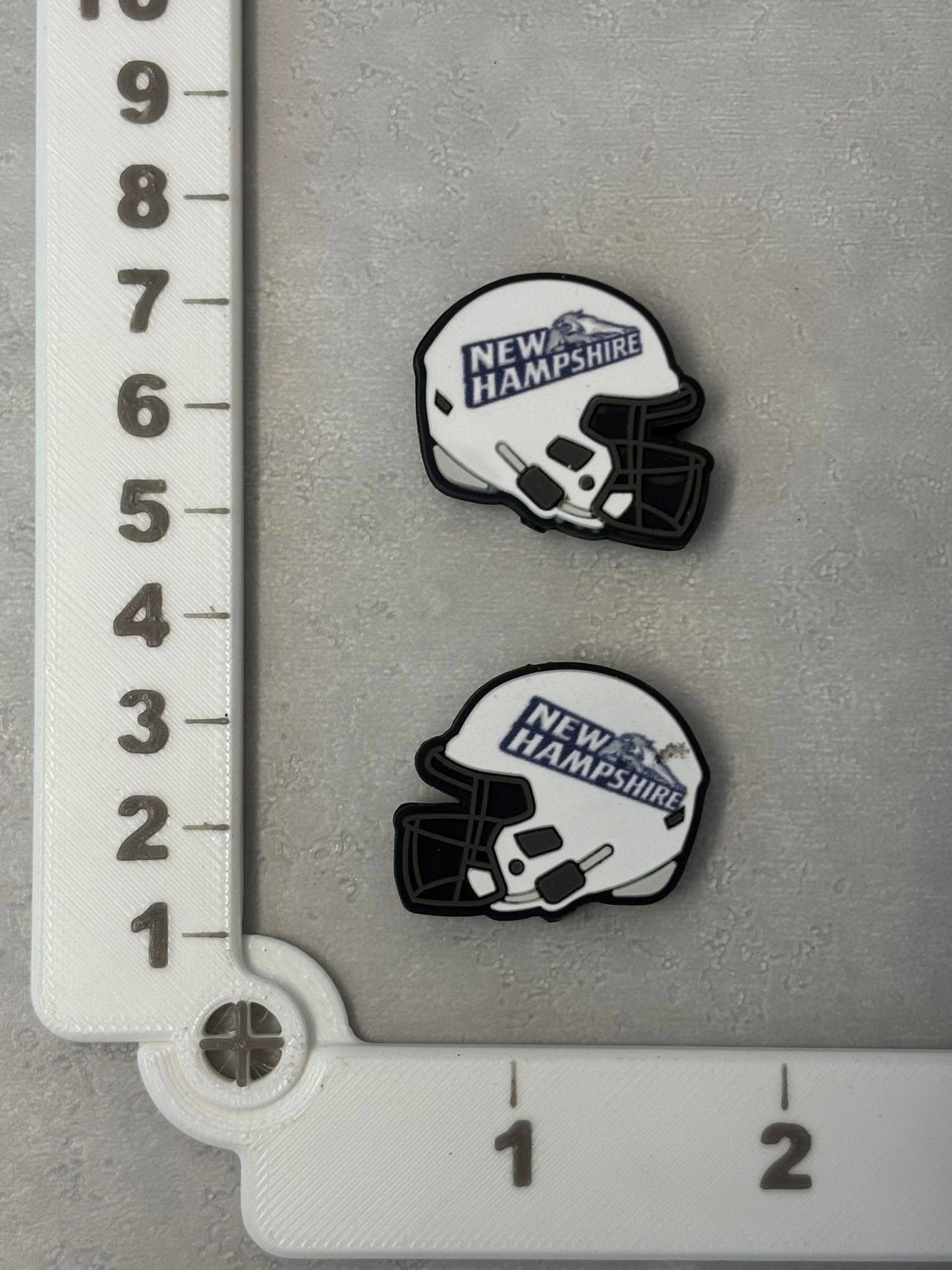 vipCollege vipNew vipHampshire vipWildcats Helmet PVC Focal 0298