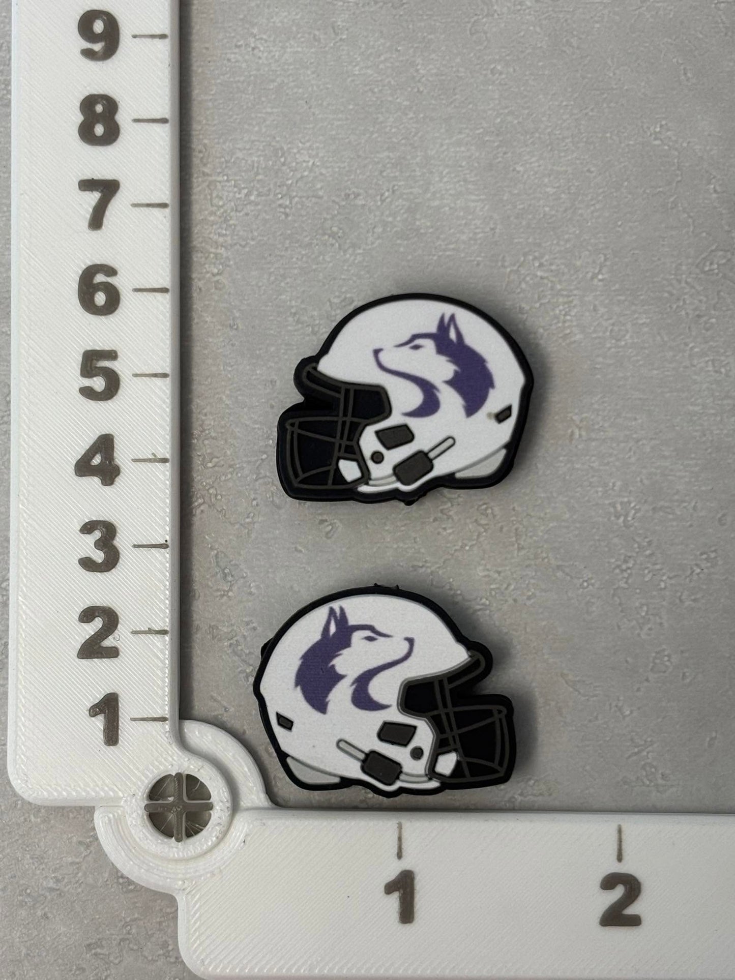 vipCollege vipUCONN vipHuskies Helmet PVC Focal 0285