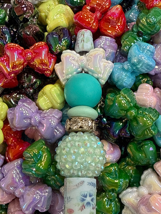 Acrylic Bow 10pk Random Mix - will have duplicates