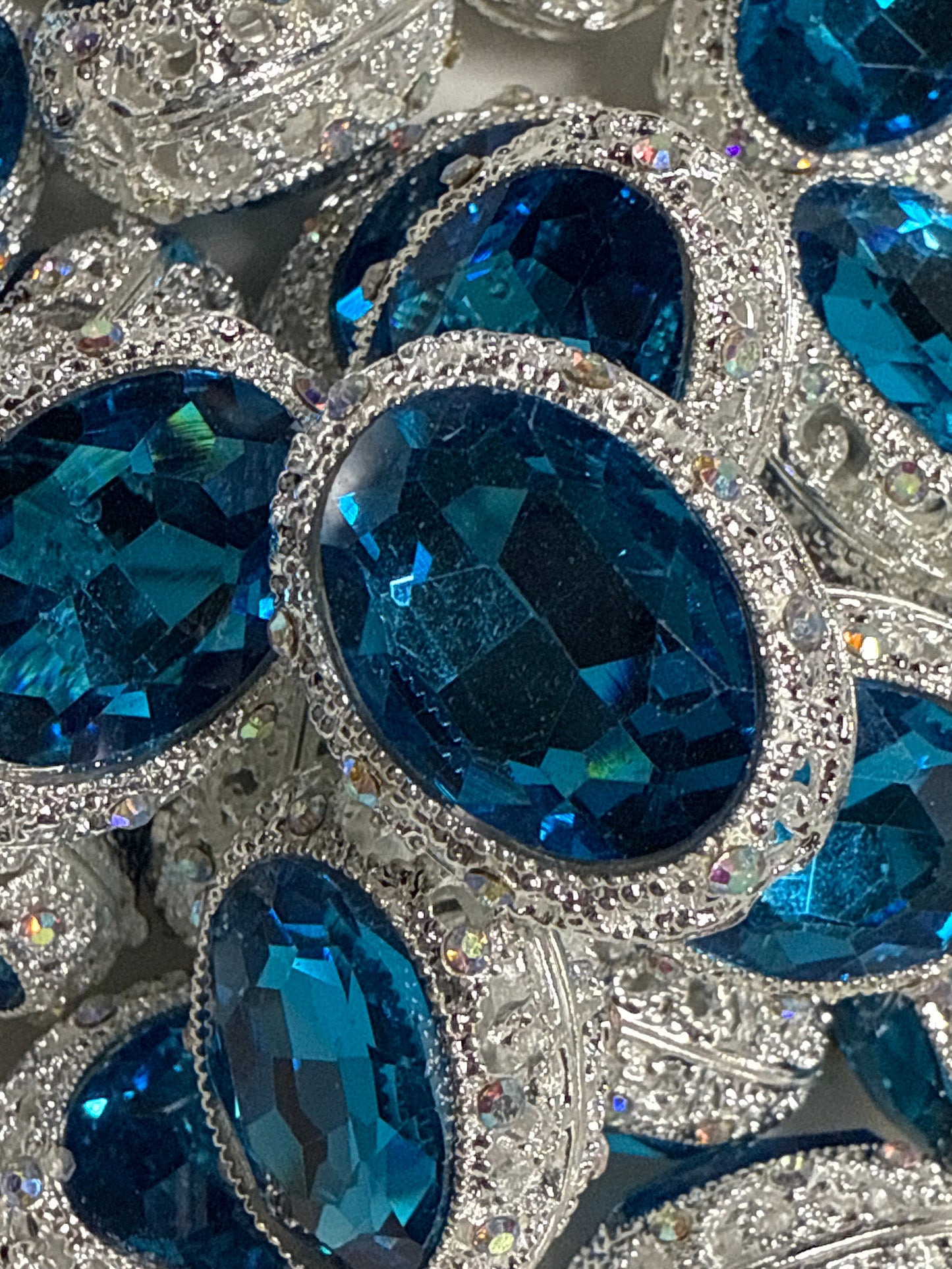 Rhinestone Oval Bead