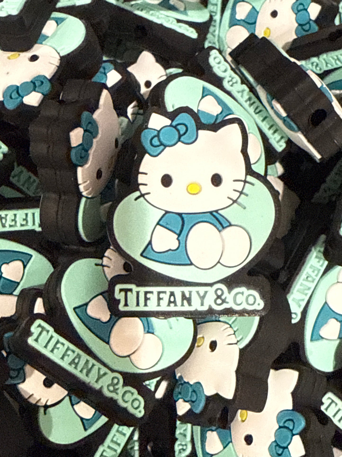PublicTiffany&CoHelloKitty Silicone Focal