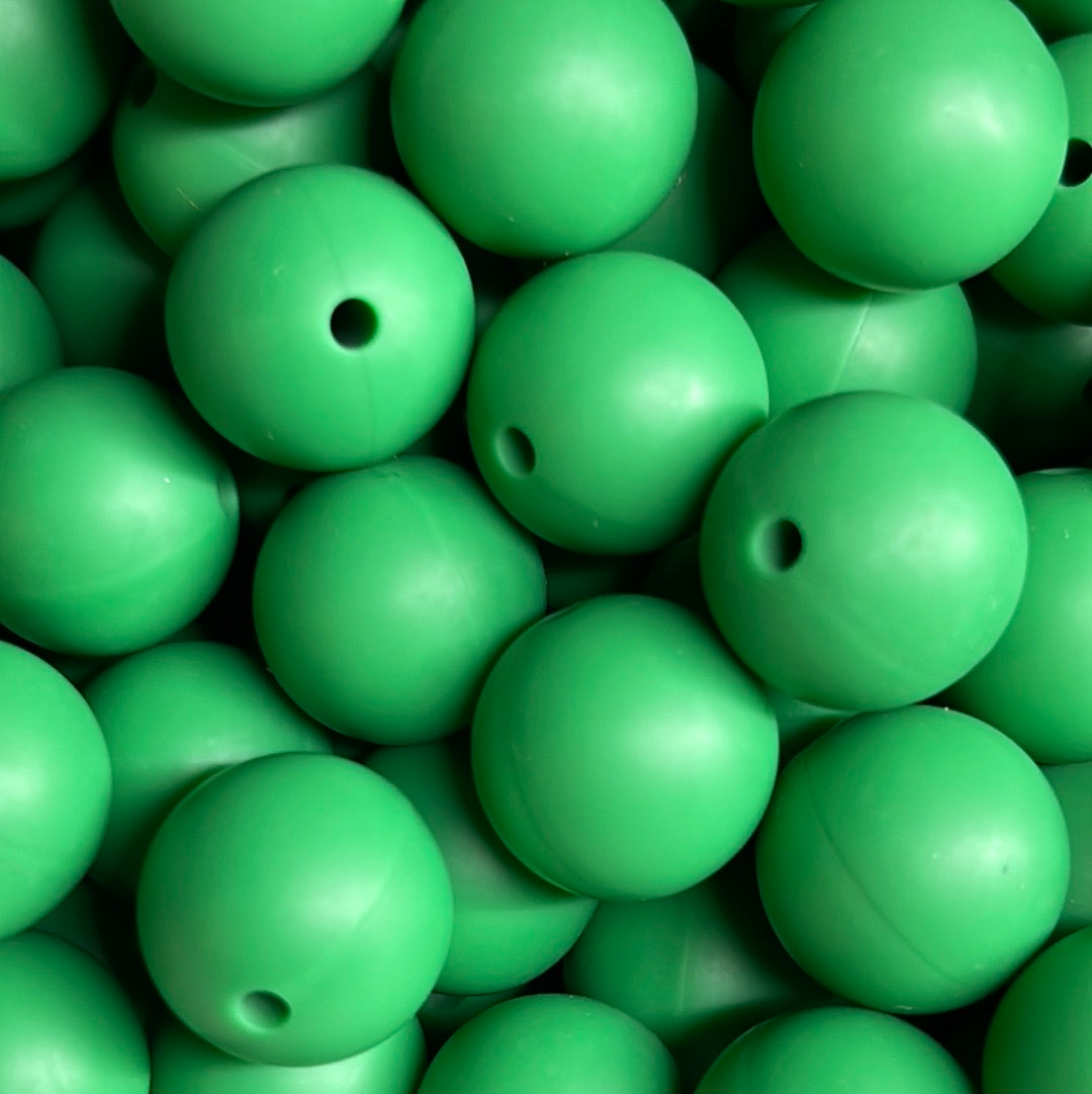 Silicone Bead Xmas Green S9 A05-47 - 15mm - 10 pack