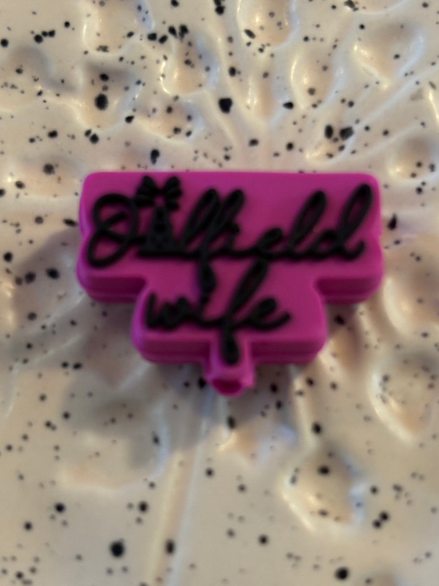 Oilfield Wife Silicone Focal 0296