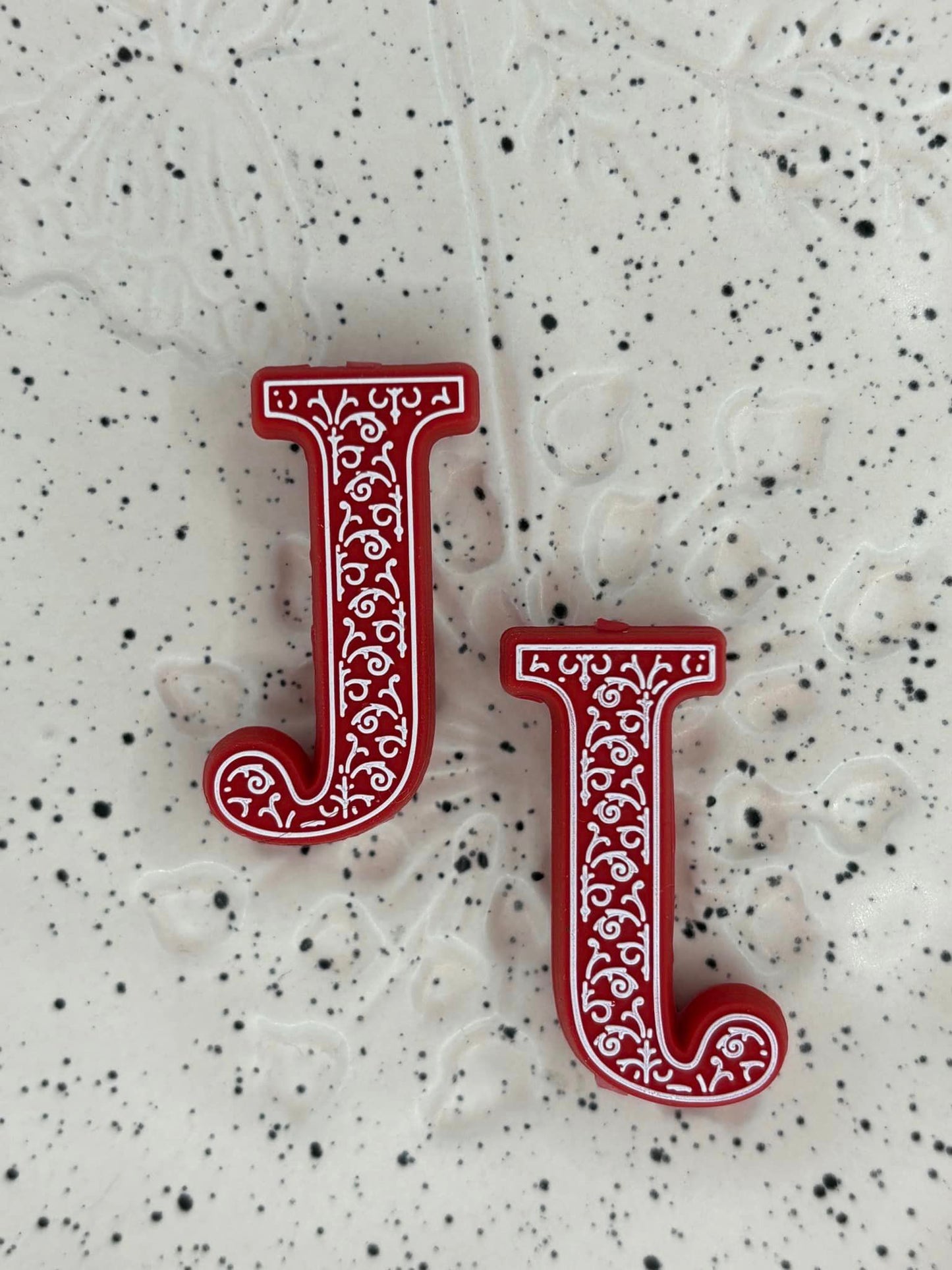 Alphabet J Silicone Focal