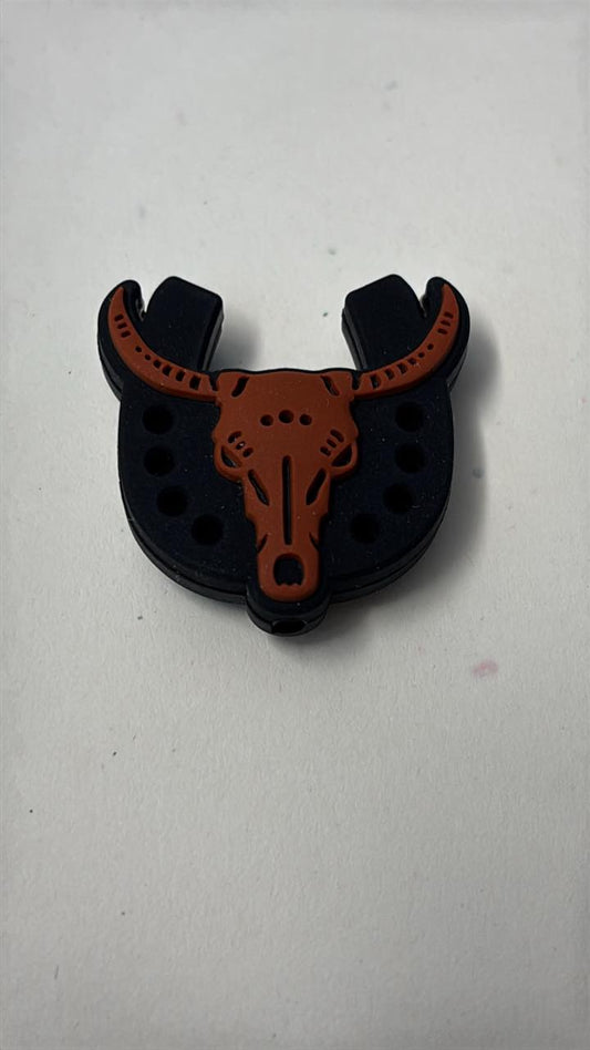 Western Horseshoe and Longhorn Skull 0280