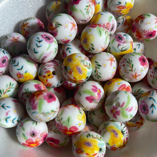 Silicone Bead White Vintage Flower P14 P03-73 - 15mm - 10 pack